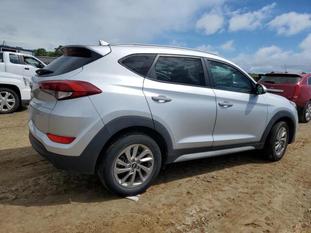 KM8J33A45JU645439 - 2018 HYUNDAI TUCSON SEL SILVER photo 3