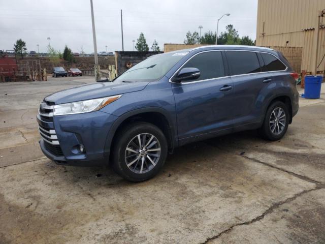 2017 TOYOTA HIGHLANDER SE, 