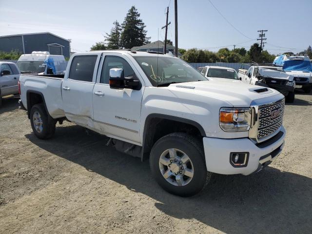 1GT42WEY2KF194964 - 2019 GMC SIERRA K3500 DENALI WHITE photo 4