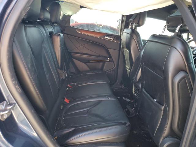 5LMCJ3C96JUL15345 - 2018 LINCOLN MKC RESERVE ლურჯი ფოტო 10