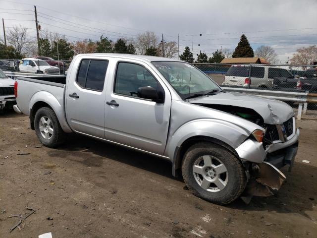 1N6AD07W88C444494 - 2008 NISSAN FRONTIER CREW CAB LE SILVER photo 4