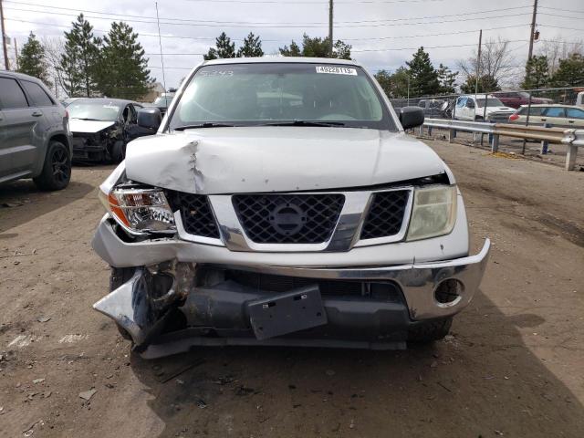 1N6AD07W88C444494 - 2008 NISSAN FRONTIER CREW CAB LE SILVER photo 5