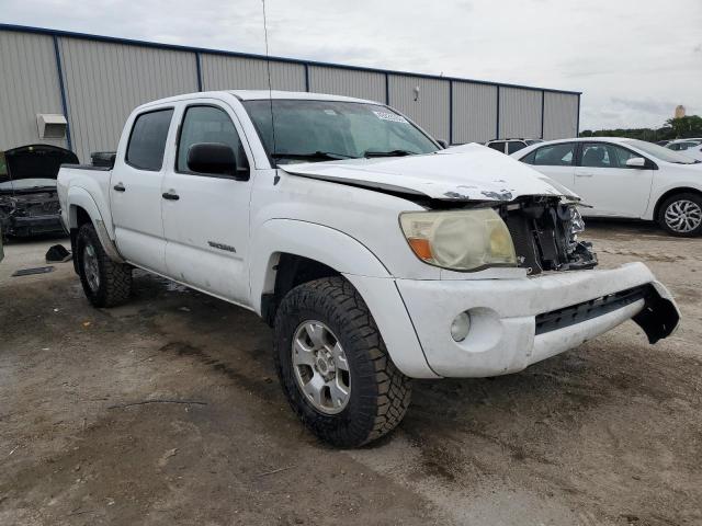 3TMJU62N97M029718 - 2007 TOYOTA TACOMA DOUBLE CAB PRERUNNER WHITE photo 4