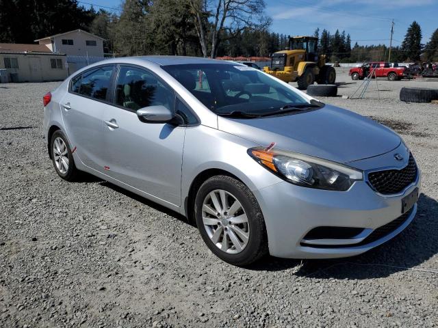 KNAFX4A65E5074358 - 2014 KIA FORTE LX SILVER photo 4