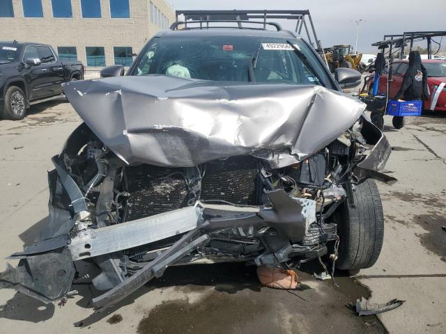 5TDKKRFH3GS155623 - 2016 TOYOTA HIGHLANDER XLE 灰色 照片 5