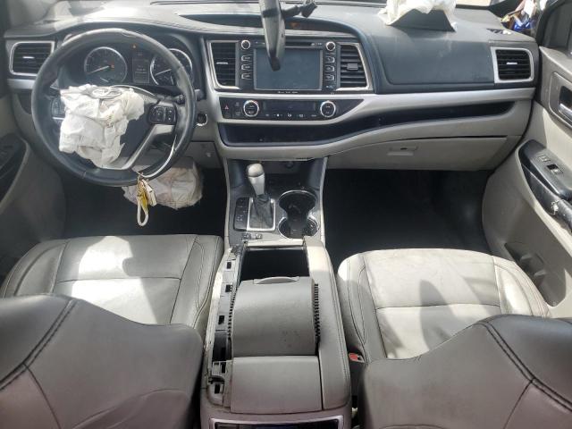 5TDKKRFH3GS155623 - 2016 TOYOTA HIGHLANDER XLE 灰色 照片 8