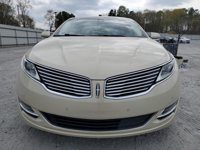 3LN6L2LU0GR610627 - 2016 LINCOLN MKZ HYBRID BEIGE photo 5