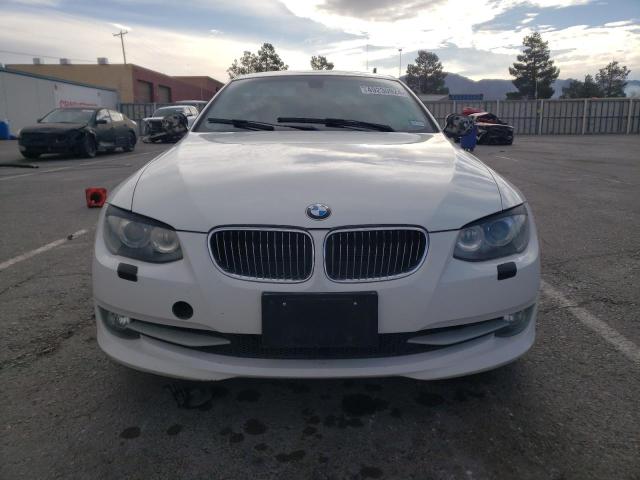 WBAKE3C59BE441812 - 2011 BMW 328 I WHITE photo 5