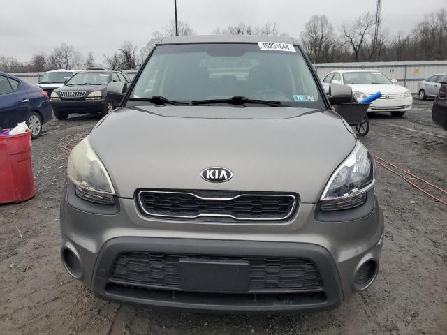 KNDJT2A50D7526580 - 2013 KIA SOUL TAN photo 5