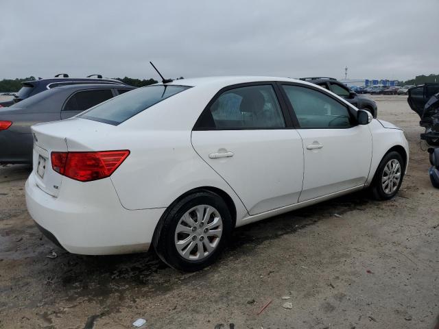 KNAFU4A22A5207383 - 2010 KIA FORTE EX WHITE photo 3