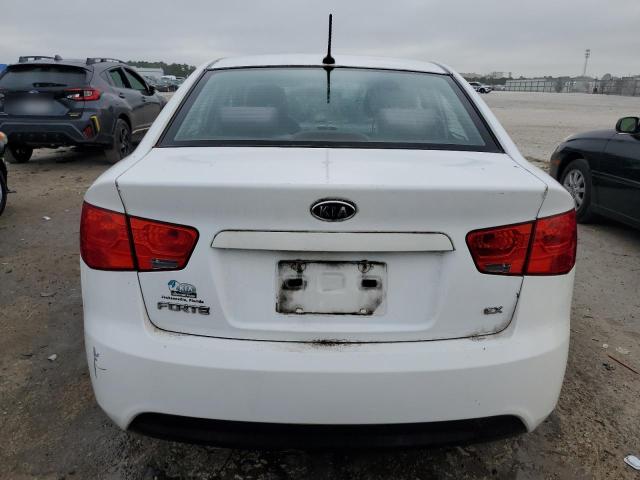 KNAFU4A22A5207383 - 2010 KIA FORTE EX WHITE photo 6