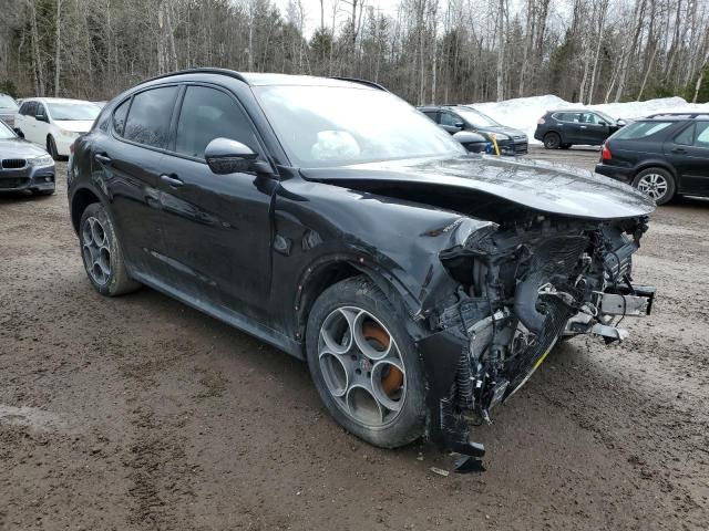 ZASFAKPN4J7B65778 - 2018 ALFA ROMEO STELVIO SPORT BLACK photo 4