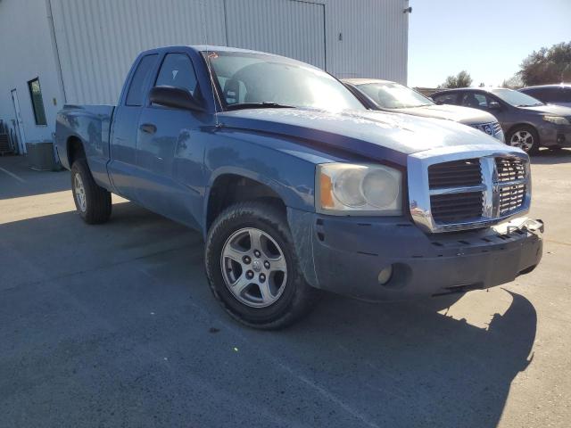 1D7HE42K75S218285 - 2005 DODGE DAKOTA SLT BLUE photo 4