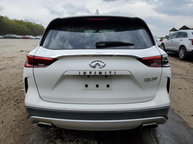 3PCAJ5M11KF111484 - 2019 INFINITI QX50 ESSENTIAL WHITE photo 6