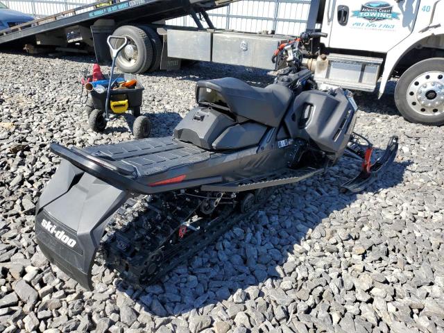 2BPSDSLAXLY000005 - 2020 SKI DOO RENEGADE BLACK photo 4