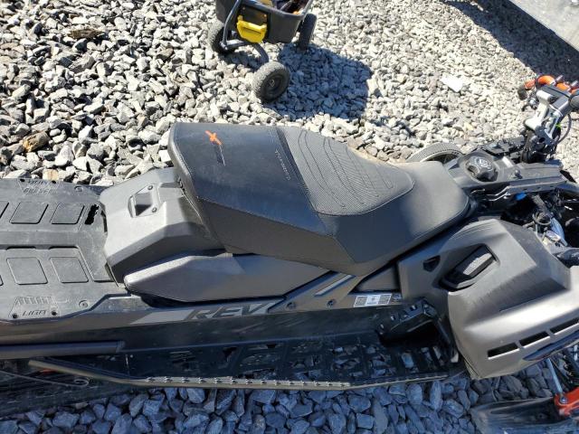 2BPSDSLAXLY000005 - 2020 SKI DOO RENEGADE BLACK photo 6