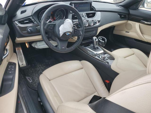 WBALM7C52G5B60024 - 2016 BMW Z4 SDRIVE35I WHITE photo 8