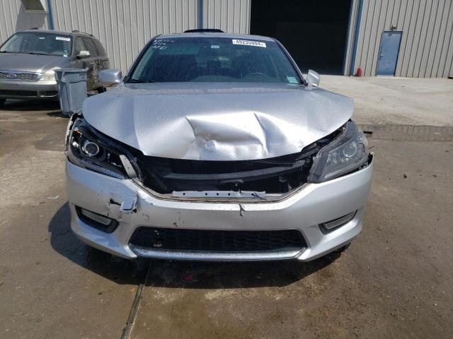 1HGCR2F73DA108732 - 2013 HONDA ACCORD EX SILVER photo 5