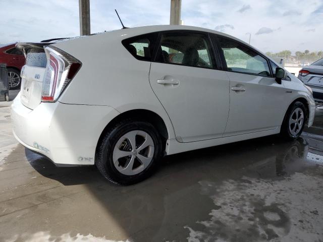 JTDKN3DU7E1741224 - 2014 TOYOTA PRIUS WHITE photo 3