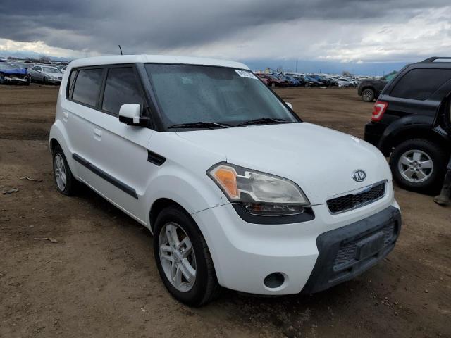 KNDJT2A23A7103901 - 2010 KIA SOUL + WHITE photo 4