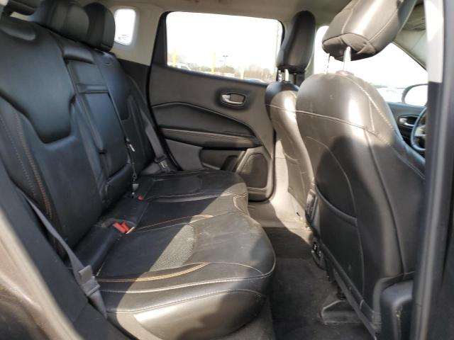 3C4NJDCB3JT355045 - 2018 JEEP COMPASS LIMITED Szary zdjęcie 11