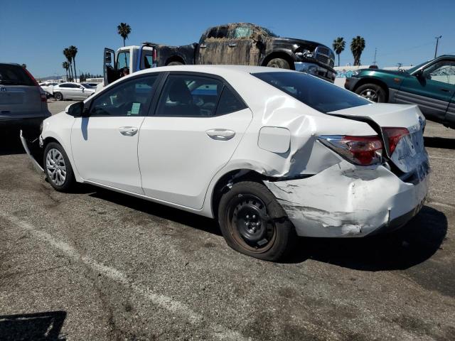 5YFBURHE8JP775865 - 2018 TOYOTA COROLLA L WHITE photo 2