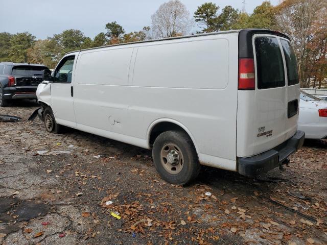 1GCWGGFF5F1170982 - 2015 CHEVROLET EXPRESS G2 WHITE photo 2