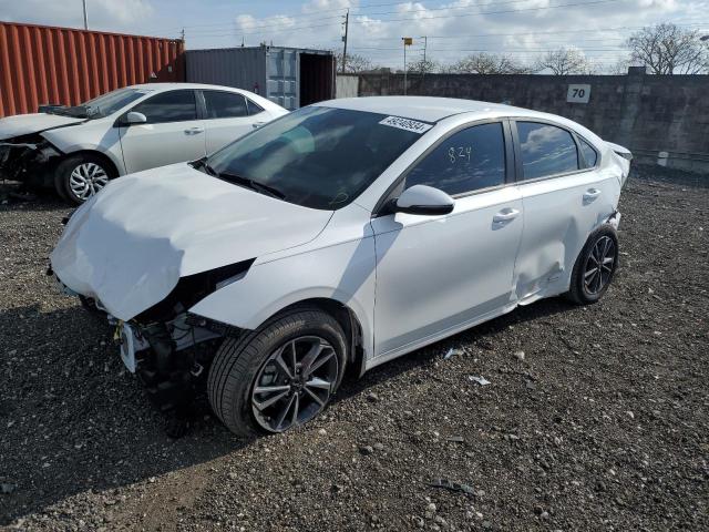 3KPF24AD5RE705166 - 2024 KIA FORTE LX WHITE photo 1