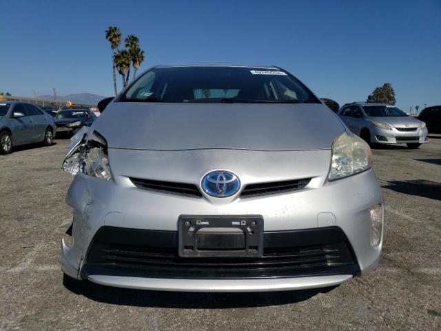 JTDKN3DU2E0389420 - 2014 TOYOTA PRIUS SILVER photo 5