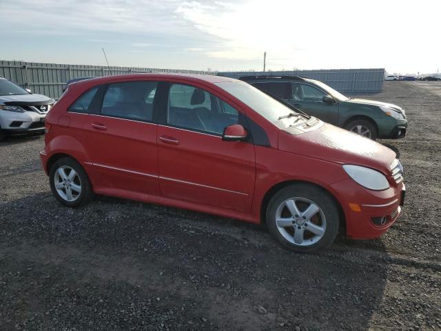 WDDFH33X68J293895 - 2008 MERCEDES-BENZ B200 RED photo 4