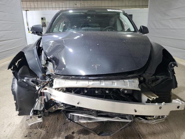 7SAYGDEE4RF085873 - 2024 TESLA MODEL Y رمادي صورة 5