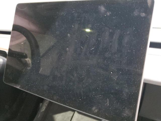 7SAYGDEE4RF085873 - 2024 TESLA MODEL Y رمادي صورة 9