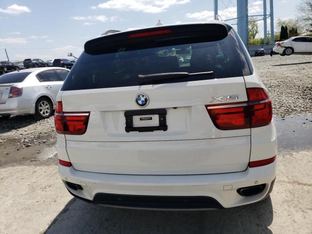 5UXZV8C59D0C17066 - 2013 BMW X5 XDRIVE50I WHITE photo 6