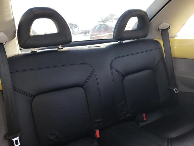 3VWDC21C01M430877 - 2001 VOLKSWAGEN NEW BEETLE GLX 黄色 照片 10