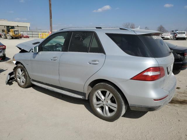 4JGDA5HB1CA002528 - 2012 MERCEDES-BENZ ML 350 4MATIC SILVER photo 2