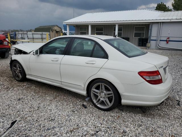 WDDGF5EB8BF650673 - 2011 MERCEDES-BENZ C 300 WHITE photo 2