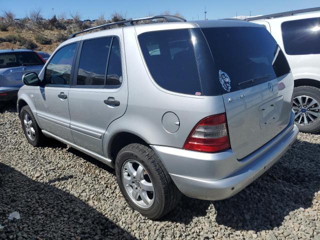 4JGAB54E3YA178214 - 2000 MERCEDES-BENZ ML 320 SILVER photo 2