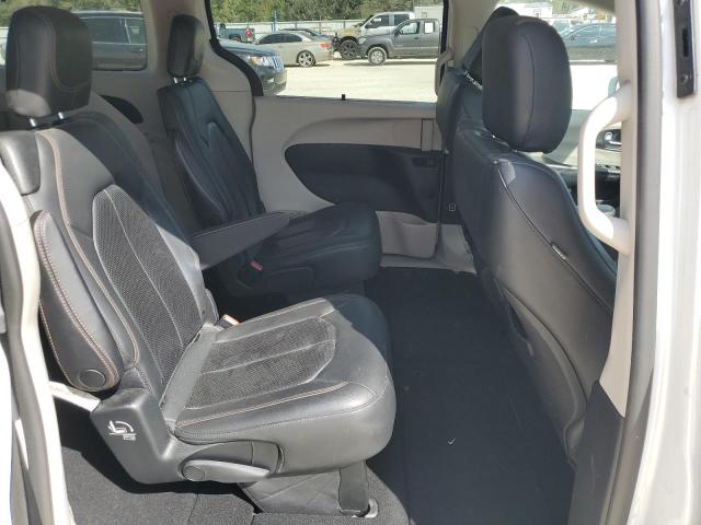 2C4RC1BGXLR114550 - 2020 CHRYSLER PACIFICA TOURING L WHITE photo 11