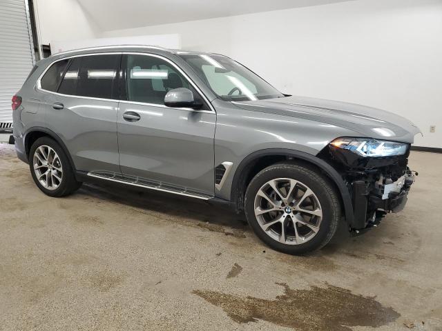 5UX23EU09R9T52489 - 2024 BMW X5 XDRIVE40I GRAY photo 4