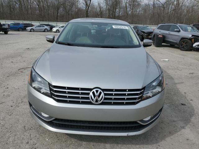 1VWCN7A32DC138656 - 2013 VOLKSWAGEN PASSAT SEL SILVER photo 5