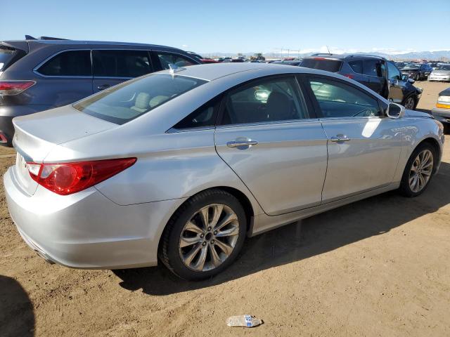 5NPEC4AC6BH187893 - 2011 HYUNDAI SONATA SE SILVER photo 3