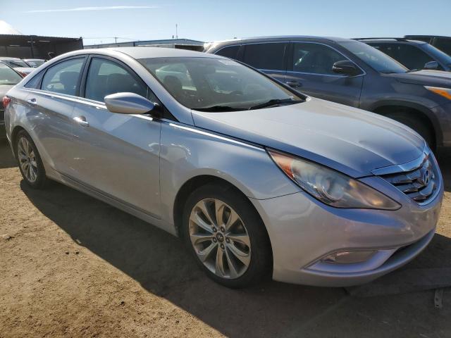 5NPEC4AC6BH187893 - 2011 HYUNDAI SONATA SE SILVER photo 4