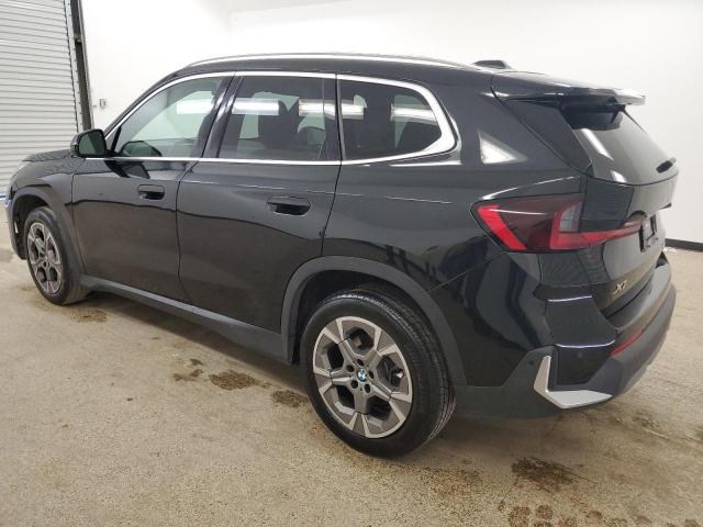 WBX73EF02P5W02621 - 2023 BMW X1 XDRIVE28I BLACK photo 2