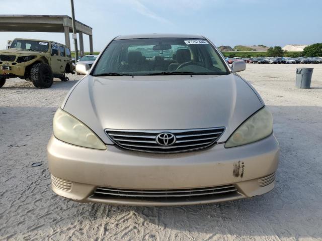 4T1BE30K35U565111 - 2005 TOYOTA CAMRY LE GOLD photo 5