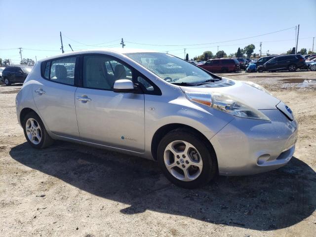 JN1AZ0CPXBT007786 - 2011 NISSAN LEAF SV SILVER photo 4