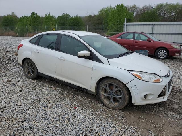 1FADP3F28DL249857 - 2013 FORD FOCUS SE WHITE photo 4