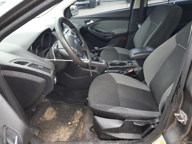 1FAHP3F22CL307607 - 2012 FORD FOCUS SE GRAY photo 7