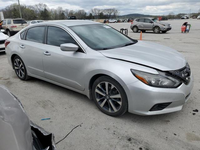 1N4AL3AP2HC115840 - 2017 NISSAN ALTIMA 2.5 SILVER photo 4