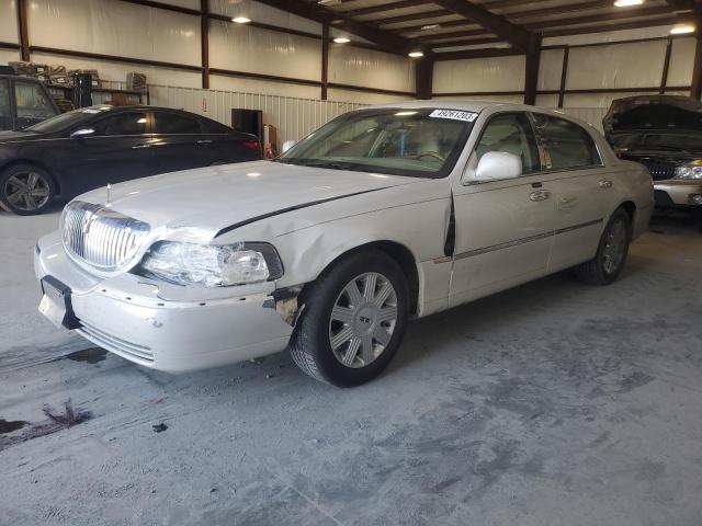 1LNHM83W44Y674838 - 2004 LINCOLN TOWN CAR ULTIMATE CREAM photo 1