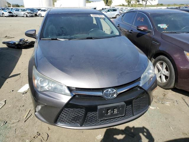 4T1BF1FK0GU226950 - 2016 TOYOTA CAMRY LE SILVER photo 5